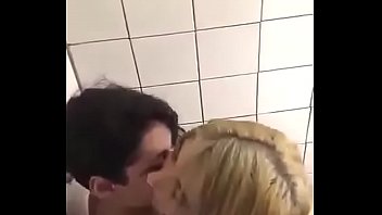 Preview 2 of Public Amateur Lavatory - Mujeres Cachadas en el ba&ntilde_o
