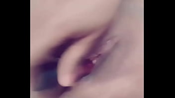 Preview 3 of Kendra Lukt - Masturbandose con dildo