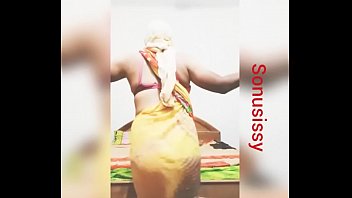Preview 2 of Japan Minum Air Kencing - Sonusissy navel show in saree