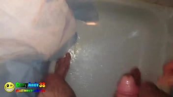 Preview 3 of Momg Sex - Wenn Andy beim duschen pisst bleibt absolut nix von seinem Saft verschont