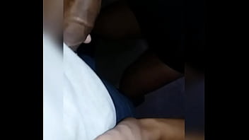 Preview 4 of Boobs Nippals Sucking - Coroa casada chupando gostoso