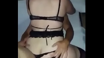 Preview 1 of The Roughies - pisque&ntilde_a en tr&iacute_o