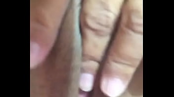 Preview 4 of Lana Rhodies - Minha milf se masturbando pra mim