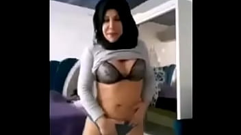 Preview 3 of Tear Pussy Teen - what&#039_s her name