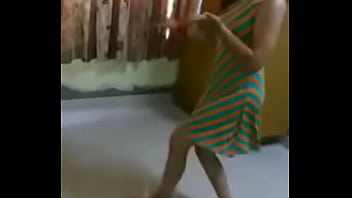 Preview 3 of Indian Boop Press - Indian sexy milf bhabi shaking her ass
