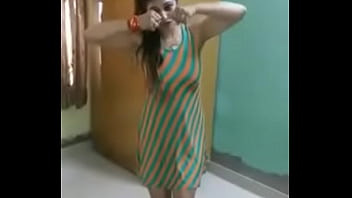 Preview 1 of Indian Boop Press - Indian sexy milf bhabi shaking her ass