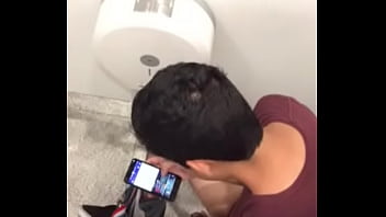 Preview 2 of Fake Afent Teen - masturbandonse 25