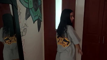 Preview 1 of Xxx Six Vedos Hd - Mi joven hermanastra Latina llega cansada y me la follo para que se relaje