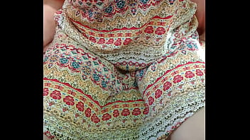Preview 1 of Russian Job Groping - En el patio antes de