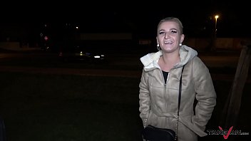 Preview 2 of Damas Toys - Czech Cougar Met the Guy Who Was So Nice Before Filling her Mouth