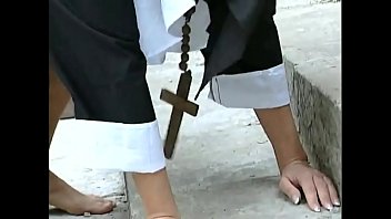 Preview 3 of Small Female Givi - Porn Scene Eine nonne auf abwegen