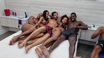 Preview 2 of New Sexxxy Video 2017 - Bastidores de uma mega suruba com as safadas Yasmin Ribeiro e Afrodite Hotwife