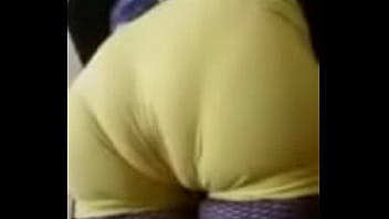 Preview 2 of Mf Wife - Shortinhos de lycra e consolo dentro da bunda