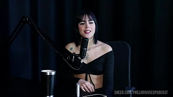 Preview 2 of Bachcha Ladki Ka Bf Sexy New - COMPILADO DA ARIANE KIMIKO NO PRELIMINARES PODCAST COM BIA HOT (WATCH ON: SHEER/RED)