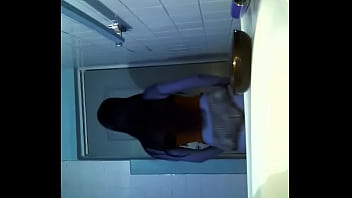 Preview 4 of Xxx Mom And Sons - Twerk