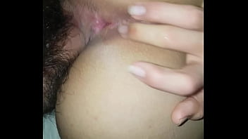 Preview 2 of Straddling Ankles Tickling Feet - Polola chilena se mete dedos anal mientras culeamos