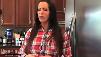 Preview 2 of Girl Touch My Dick Public - Female Boduybuilder She Hulk Massive Destruction
