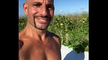 Preview 2 of Susy Gala Footjob - WALKING AT BEACH