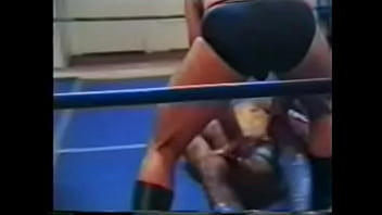 Preview 3 of Customer Eat - Ballbusting fight 1/3