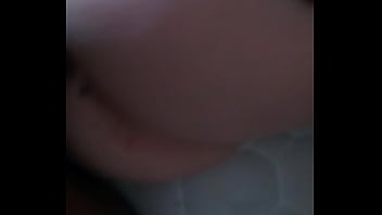 Preview 1 of Pussy So Horney - Big booty white girl