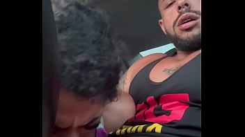 Preview 1 of Cheryne Lopiz - Corrida de aplicativo acaba em garganta profunda e siririca na Ela Hotwife Official