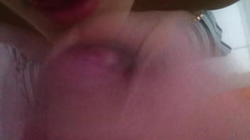 Preview 3 of First Uncut Facial - CasalDali tomando leitinho e engolindo porra