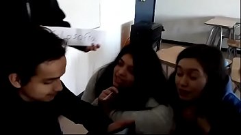 Preview 3 of Gill Gill - Org&iacute_a escolar con despacito de fondo