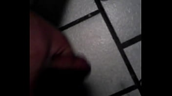 Preview 3 of Big Ass Help Mom - Mi tio se masturba