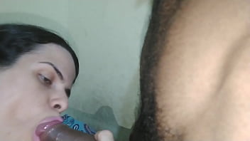 Preview 1 of Carmen Kinsley Anal - Travesti fazendo boquete