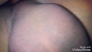 Preview 2 of Kakek Sugiono Ngentot Cucunya - Comendo cuzinho do marido,  fazendo ele gozar gostoso