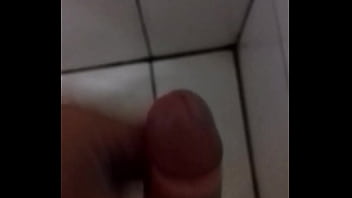Preview 1 of Porno Usuhaia - Gozei muito antes do banho
