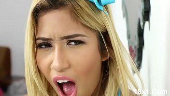 Preview 1 of Porn Gifs Of Bollywood Actress - XXX Step-Sister Seduces Her Boxer