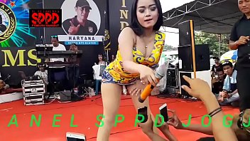 Preview 4 of Erotic Massage Vedio - Indonesian Erotic Dance - Pretty Sintya Riske Wild Dance on stage