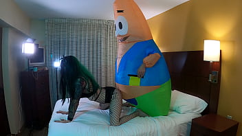 Preview 1 of Xxx Nigro Nd - Patrick Star Fucks Goth Crossdresser