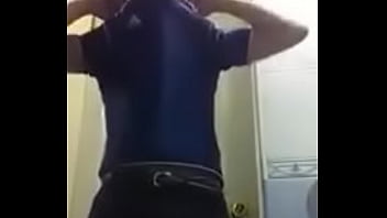 Preview 1 of Pak Tote - Latin guy jerks off his big cock