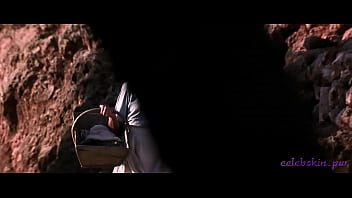 Preview 3 of Movies Sax - Penelope Cruz - Captain Corelli&#039_s Mandolin (2001) - Celebskin.pw