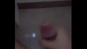 Preview 2 of Juliataca - sacando leche