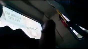 Preview 1 of Xxndedi - Batendo no Busao