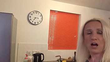 Preview 2 of Bbw Xnxx Anime - It&#039_s almost bedtime and I&#039_m watching today&#039_s latest dildo scene.I&#039_m happy with how it&#039_s turned out...Im confident that I...