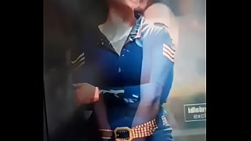 Preview 1 of Mom And Yonge - Cum tribute to sexy siren Shruthi Hasan