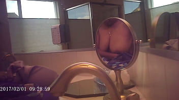 Preview 2 of Porn Live Hd - indian bhabhi bath
