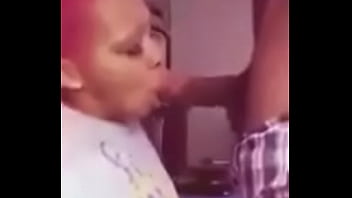 Preview 4 of Vdeo Porno Gratis Leche 69 Mp4 - Short-Haired Lightskin Girl Gives Black Cock a Blowjob