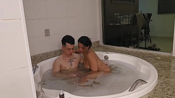 Preview 3 of Filipina S - Meu marido me liberou para ir ao motel com um assinante!!