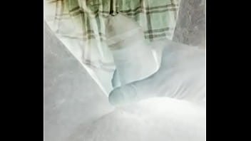 Preview 1 of Chaild Xxx - Amador brincando com o pau grande