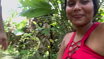 Preview 4 of Hot Mom Big Puyss - ENCUENTRO UNA DESCONOCIDA CULONA EN EL CAMPO Y TERMINA CON MI VERGA CLAVADA EN EL CO&Ntilde_O Y LA BOCA LLENA DE SEMEN