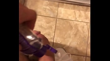 Preview 1 of Moms De Qui - Very Horny 19yo masturbates and cums