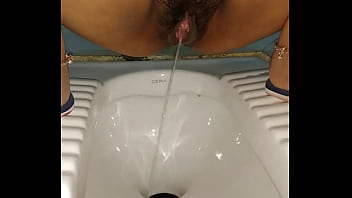Preview 2 of Shruti Bhabhi Hot Sex - Bhabhi pissing