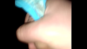 Preview 3 of Xz X - Pajeandome en la casa de mi suegra con una de las tangas de sus hijas
