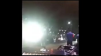 Preview 3 of Howse Wife Hot Xxx - wizkid and Tiwa savage kiss on stage