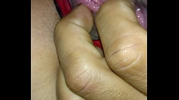 Preview 4 of Sist Horny - Mi mujer d&aacute_ndome una buena mamada y viniendose